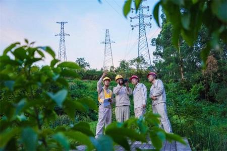 迎峰度夏保供电|坚守服务一线确保电网安全