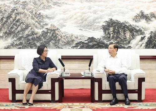 保障电力供应加快重点工程建设</p><p>　　积极助力乡村振兴革命老区振兴