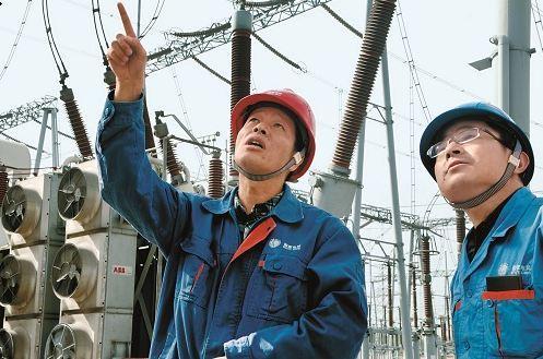 二十大代表风采丨钱建华：扎根高原守护万家灯火