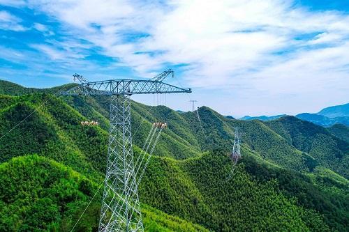 应对气候变化推动绿色转型</p><p>　　共创共建全球碳中和之路