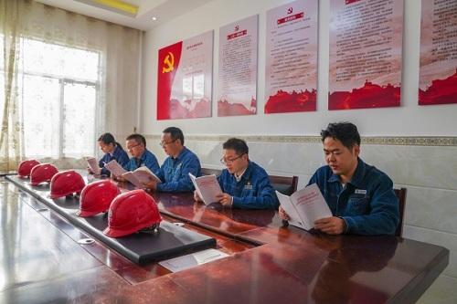坚定不移把党的二十大提出的目标任务落到实处