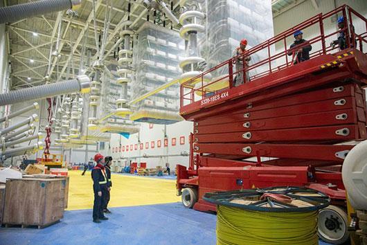 新华全媒+丨看大凉山如何建起“西电东送”巨型换流站