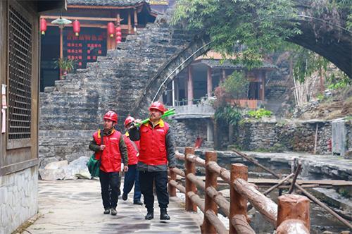 新春走基层丨供电服务好 苗寨气象新