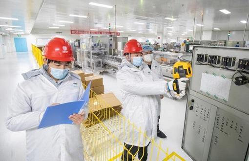 旗帜领航程 奋进新征程｜优化电力营商环境 服务企业生产经营