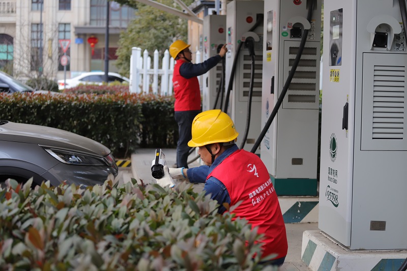 春节我在岗·守护万家灯火｜车网互动 城乡畅行