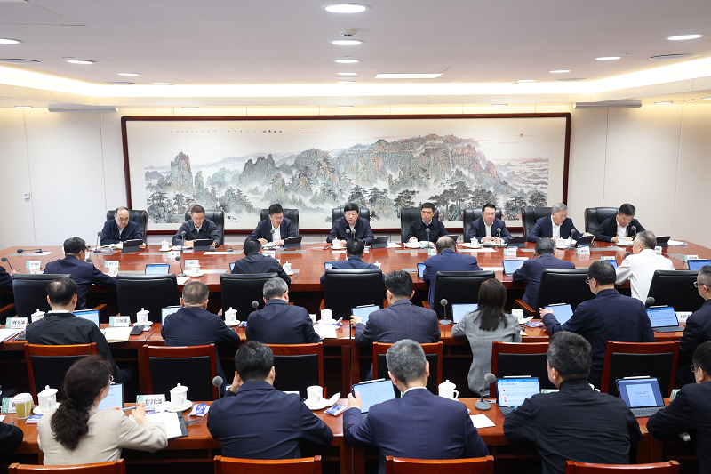 公司党组部署开展深入贯彻中央八项规定精神学习教育工作