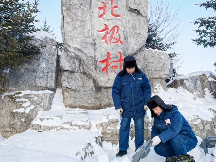 全国道德模范国家电网吕建生：诚实守信用心服务