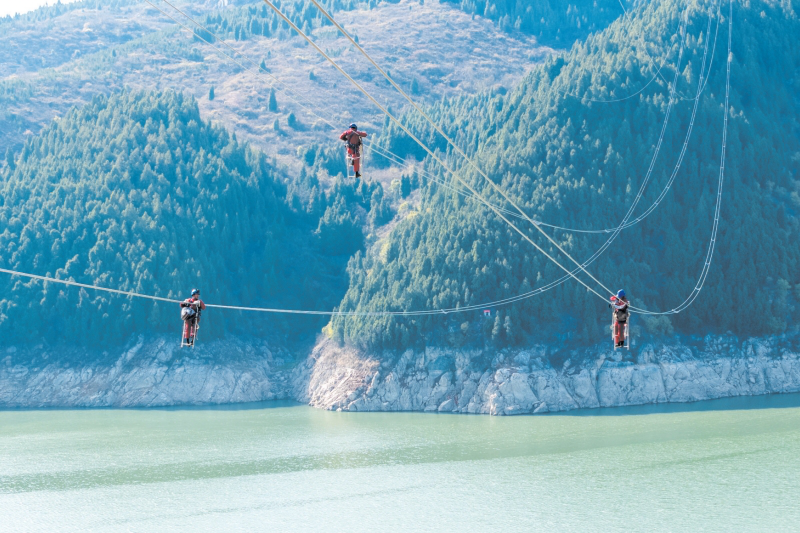 新时代高质量党建工程｜红领党建塑形铸魂