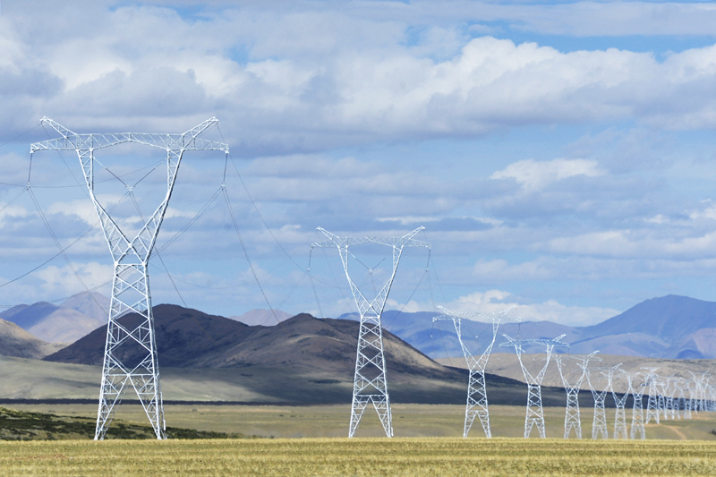 共筑雪域高原光明路——国家电网公司全力服务西藏经济社会高质量发展