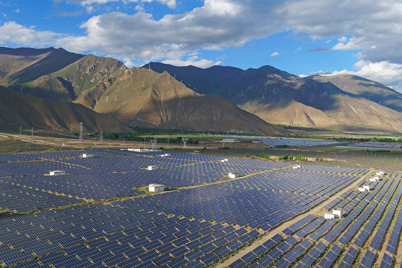 共筑雪域高原光明路——国家电网公司全力服务西藏经济社会高质量发展