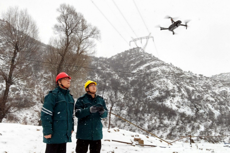 战寒潮抗冰雪保供电