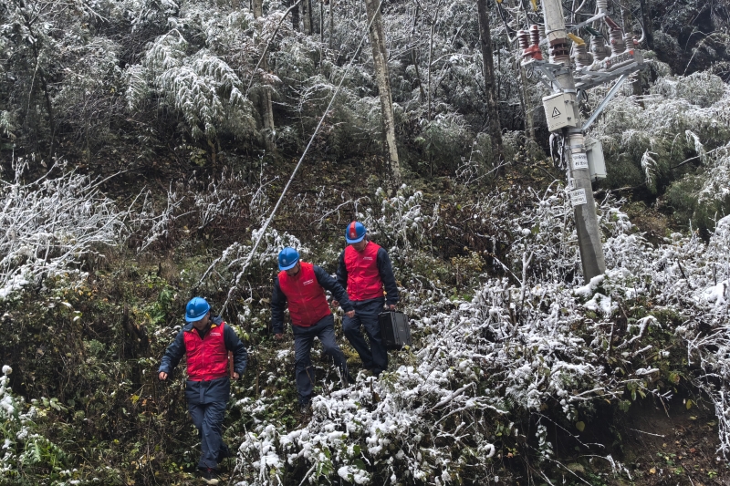 国家电网：用心守护温暖过冬