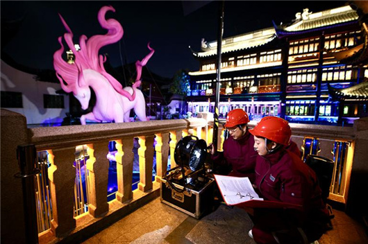 国家电网广大员工假期坚守一线保供电